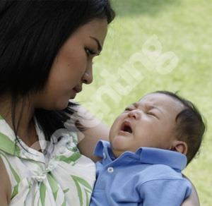 Hidung Bayi Tersumbat, Perlukah Alat Penyedot?