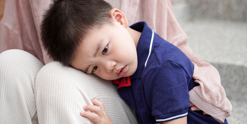 anak takut bertemu orang asing