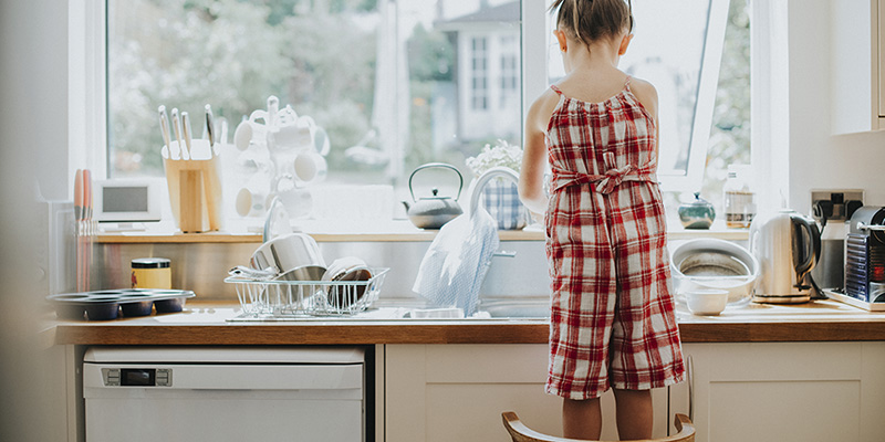 calon orang sukses, anak perlu melakukan pekerjaan rumah tangga