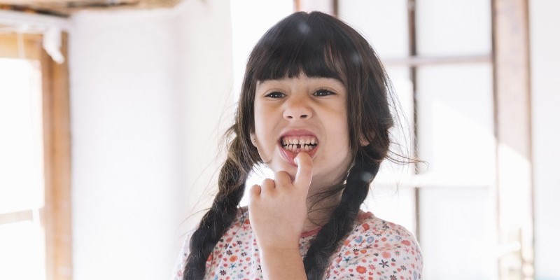 Urutan Tumbuh Gigi Anak dan Cara Merawatnya